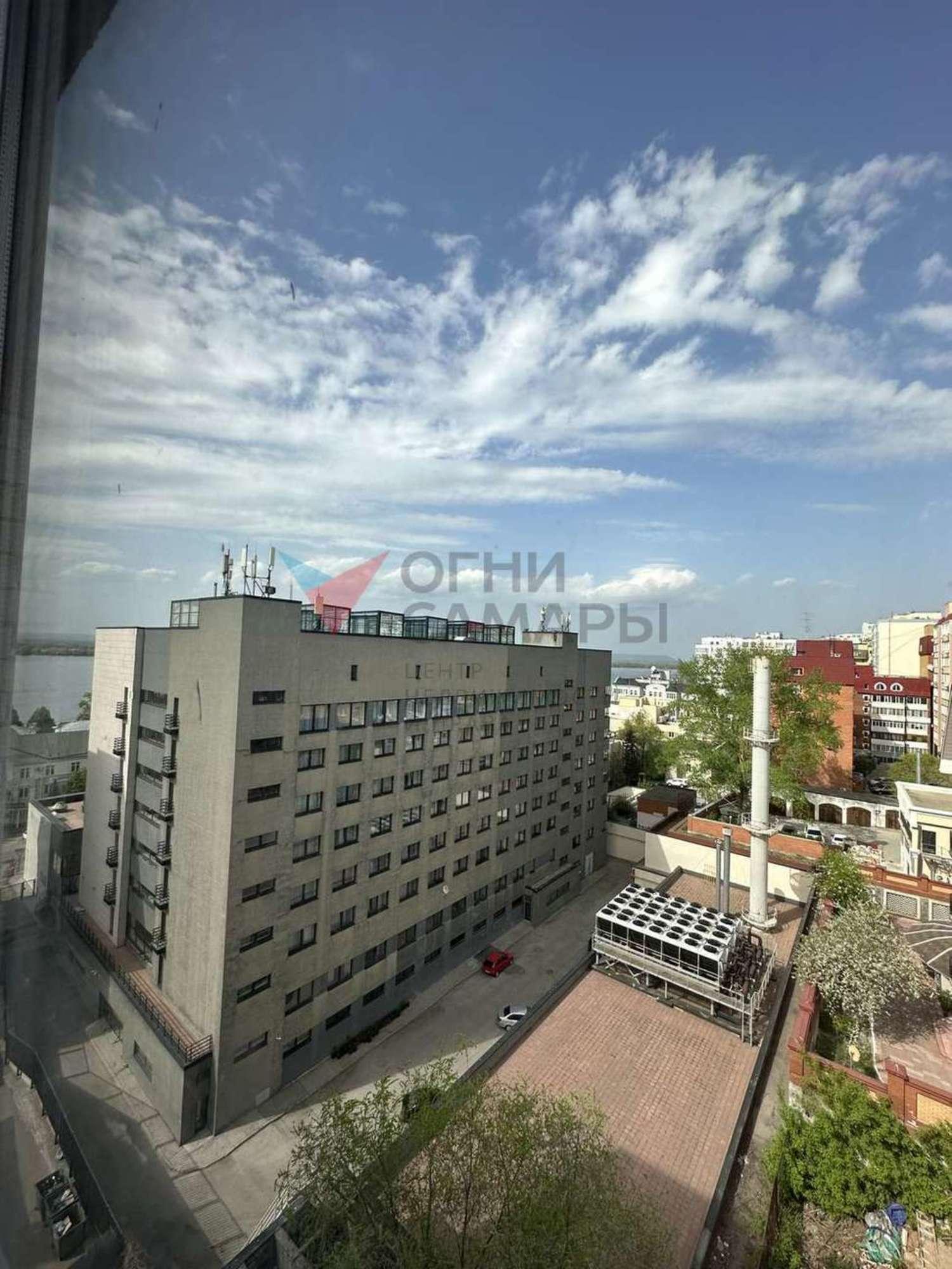 Купить квартиру за 15 873 600 рублей на Степана Разина улица, 114