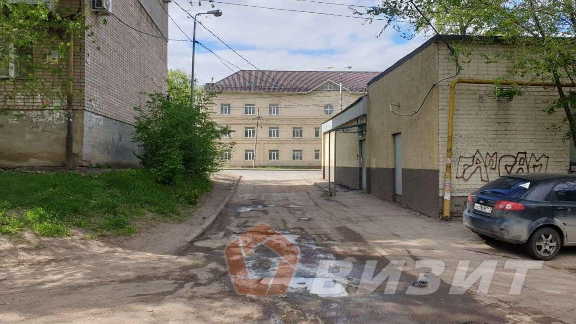 Купить торговое помещение за 6 000 000 рублей на Промышленности улица, 285