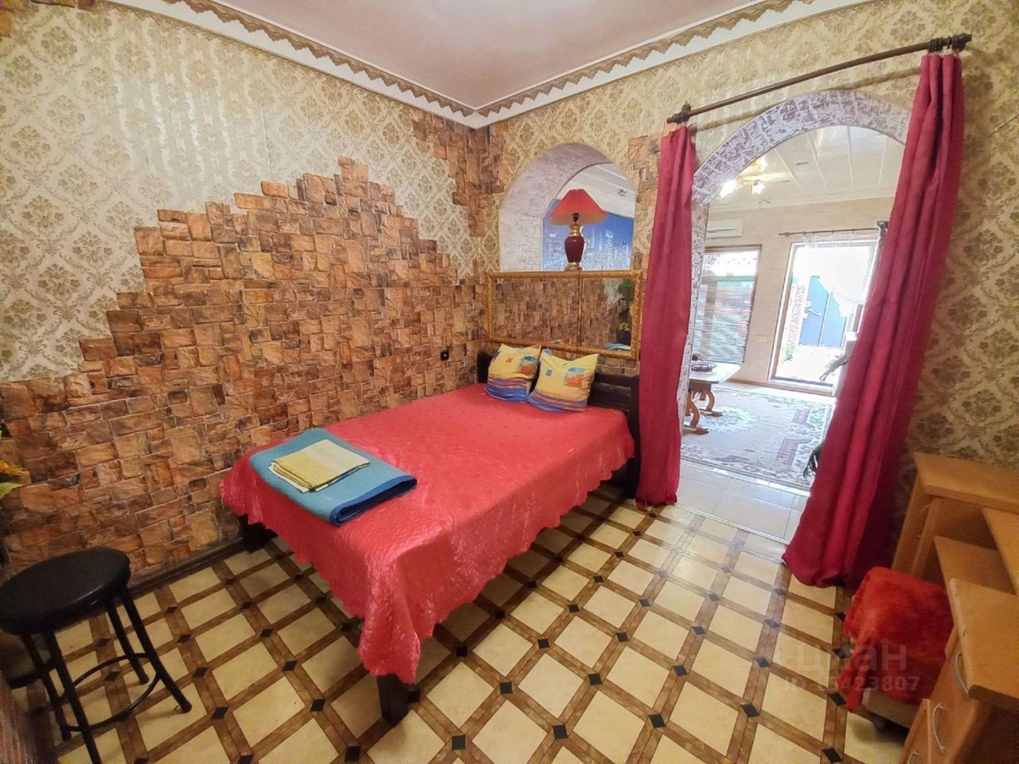 Сдать дачу, дом, коттедж за 30 000 рублей на улица Демышева, 124