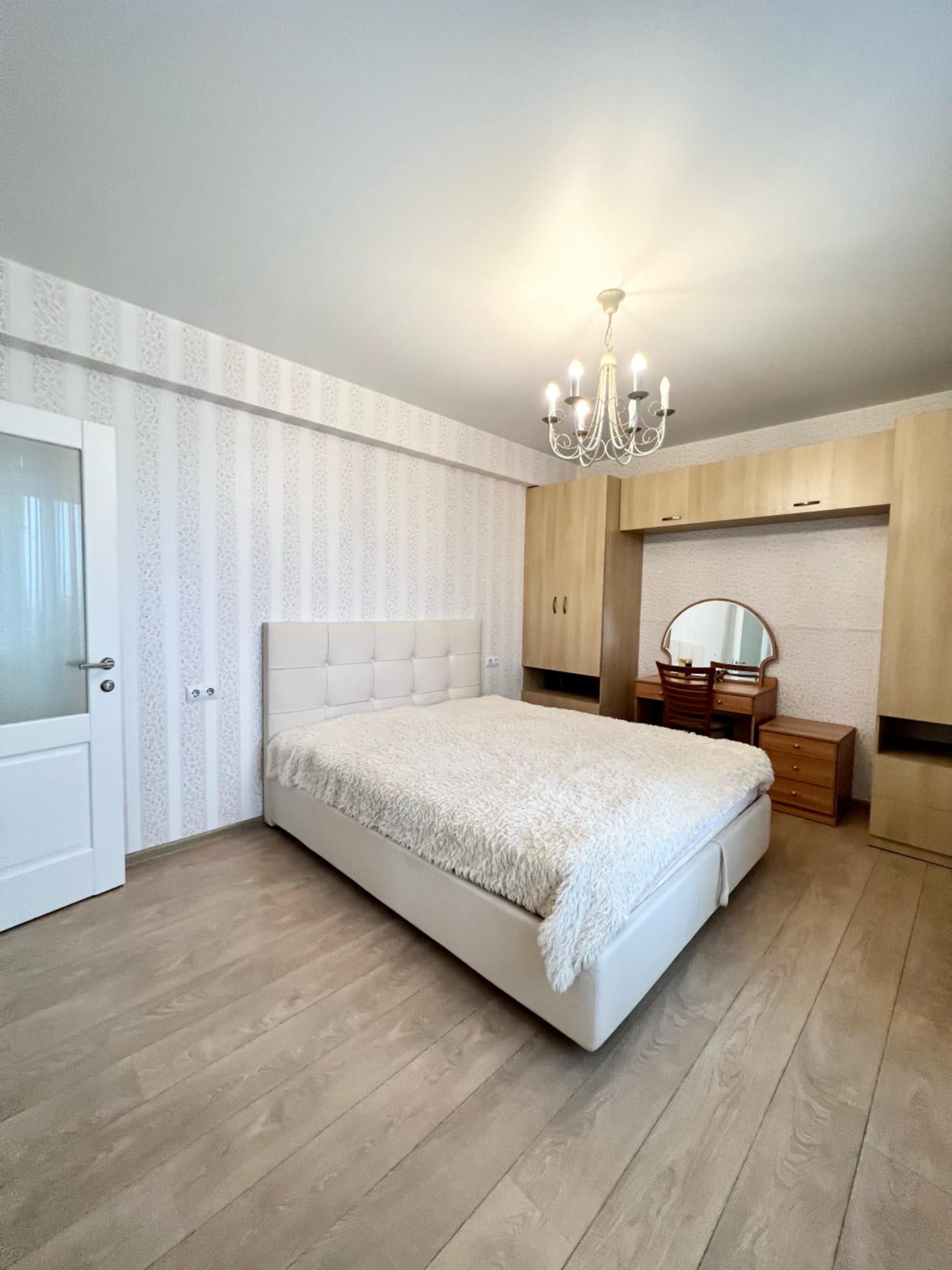 Купить квартиру за 13 100 000 рублей на Байкальская, 126/3