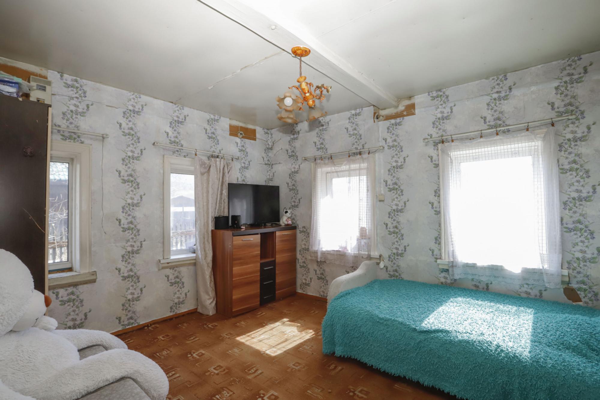 Купить дачу, дом, коттедж за 5 380 000 рублей на д. Листвянка