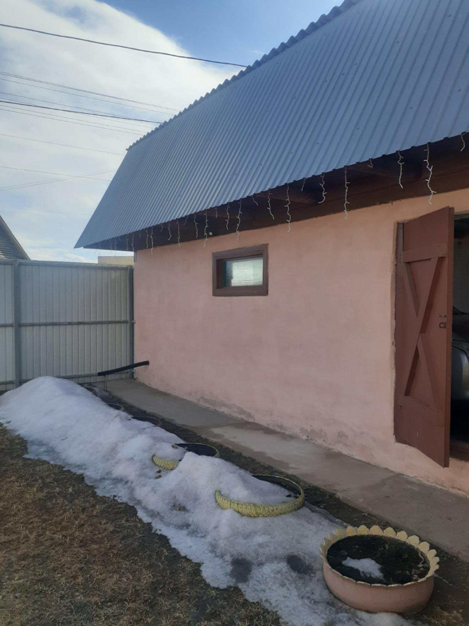 Купить дачу, дом, коттедж за 7 200 000 рублей на п. Усть-Ордынский