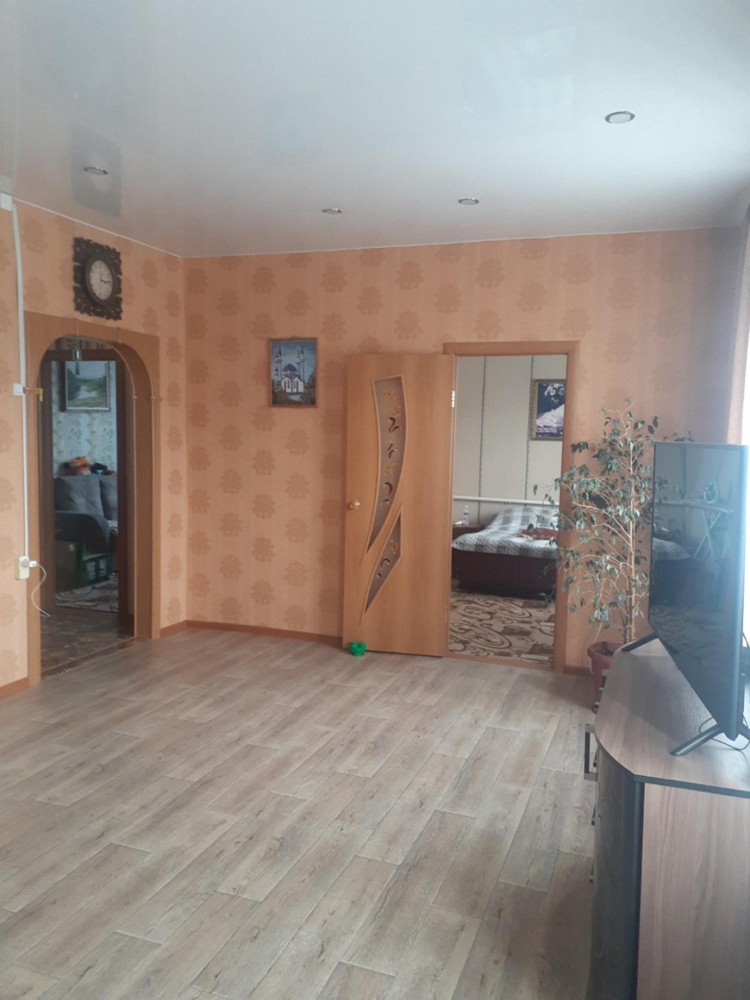 Купить дачу, дом, коттедж за 7 200 000 рублей на п. Усть-Ордынский