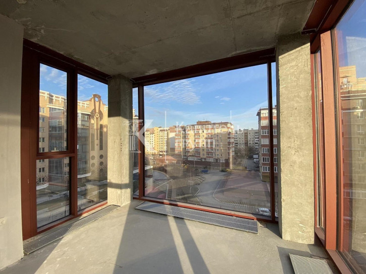 4-комн квартира ул Максима Горького, 53