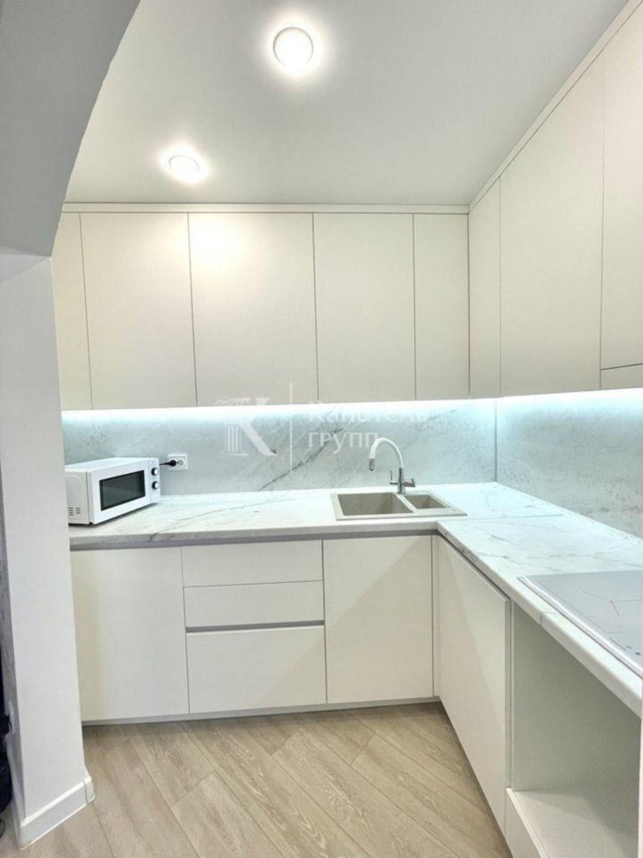 2-комн квартира улица Павла Шарова, 1к1