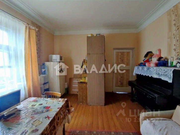 Комната улица Генкиной, 18,  д. 18