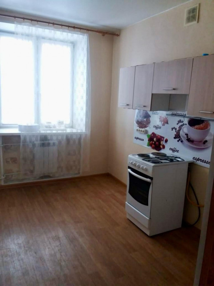 3-комн квартира Маяковского, 19