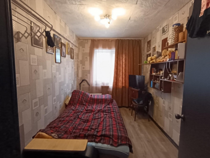 4-комн квартира Баумана, 210а