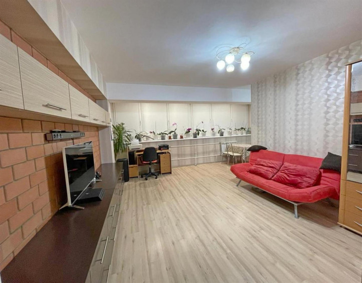 2-комн квартира Ядринцева, 90