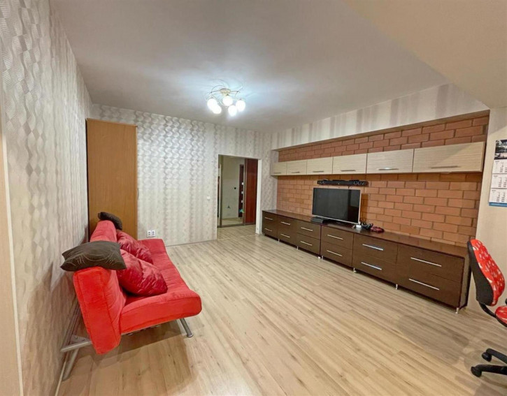 2-комн квартира Ядринцева, 90