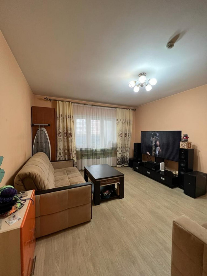 1-комн квартира Баррикад, 62/10