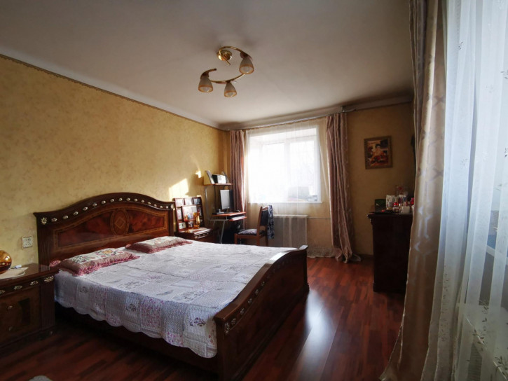 3-комн квартира Красноказачья, 2