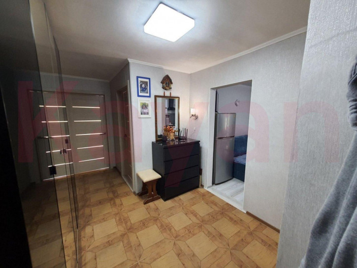 3-комн квартира микрорайон Парус ул.