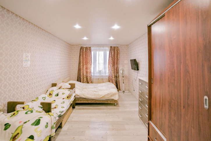 2-комн квартира Ленинградская улица, 62