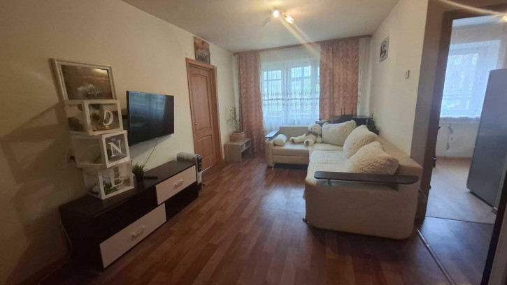 2-комн квартира Победы ул, 10