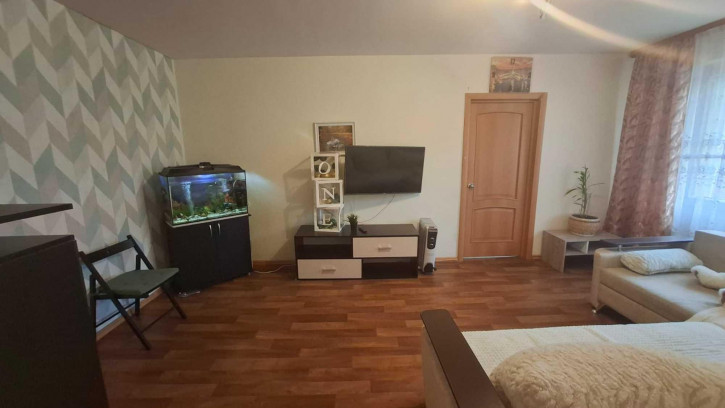 2-комн квартира Победы ул, 10