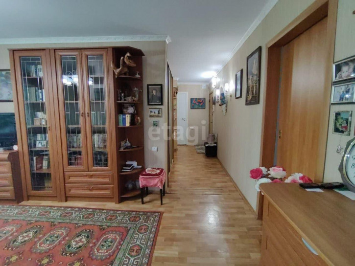 3-комн квартира Челюскинцев, 19
