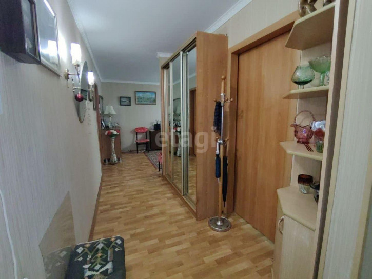 3-комн квартира Челюскинцев, 19