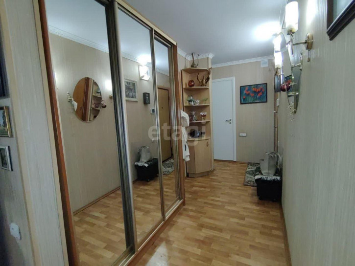 3-комн квартира Челюскинцев, 19