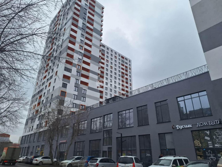 2-комн квартира Менжинского, 60