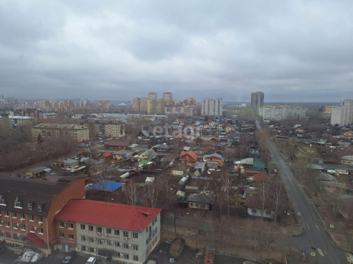 2-комн квартира Менжинского, 60