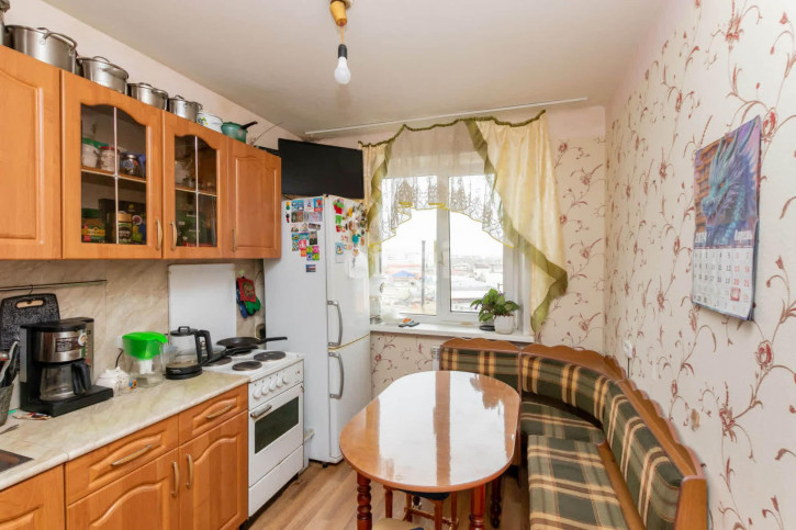 3-комн квартира Ставропольская, 2