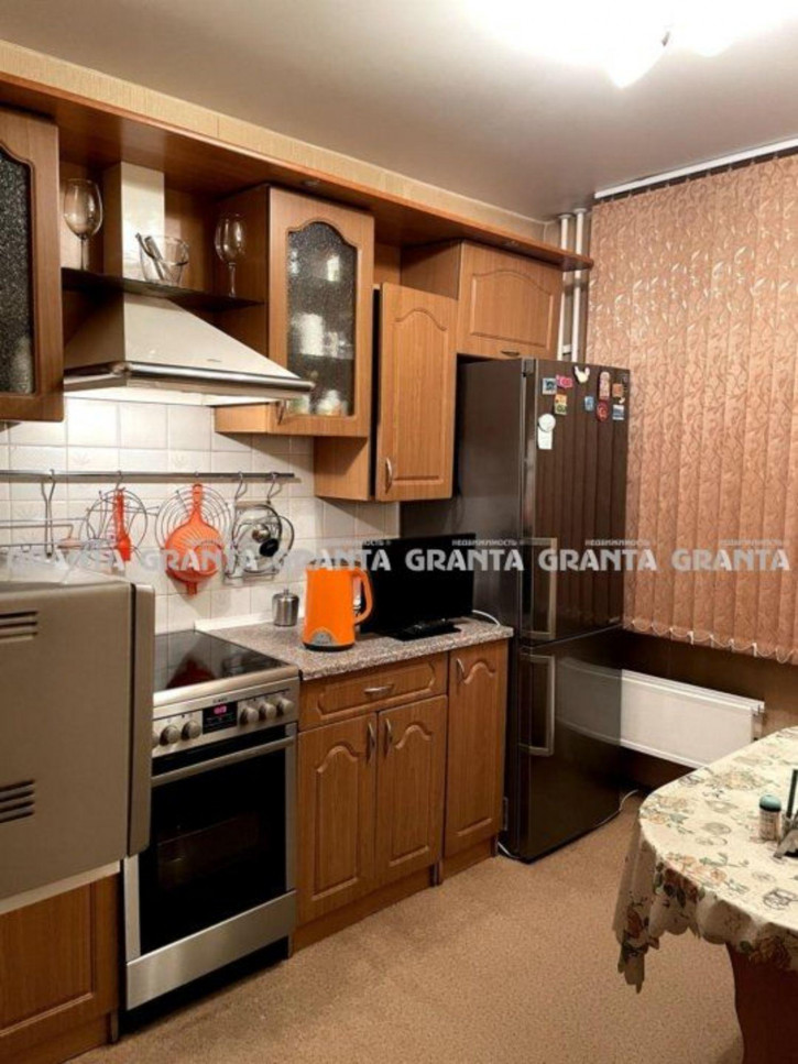 3-комн квартира пр-кт Комсомольский, 7