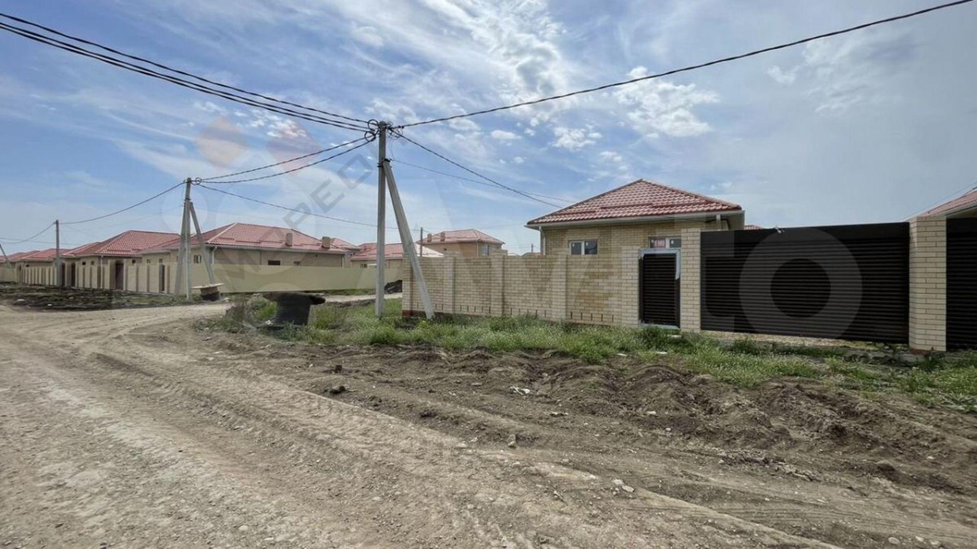 Купить дачу, дом, коттедж за 4 900 000 рублей на Ейская ул
