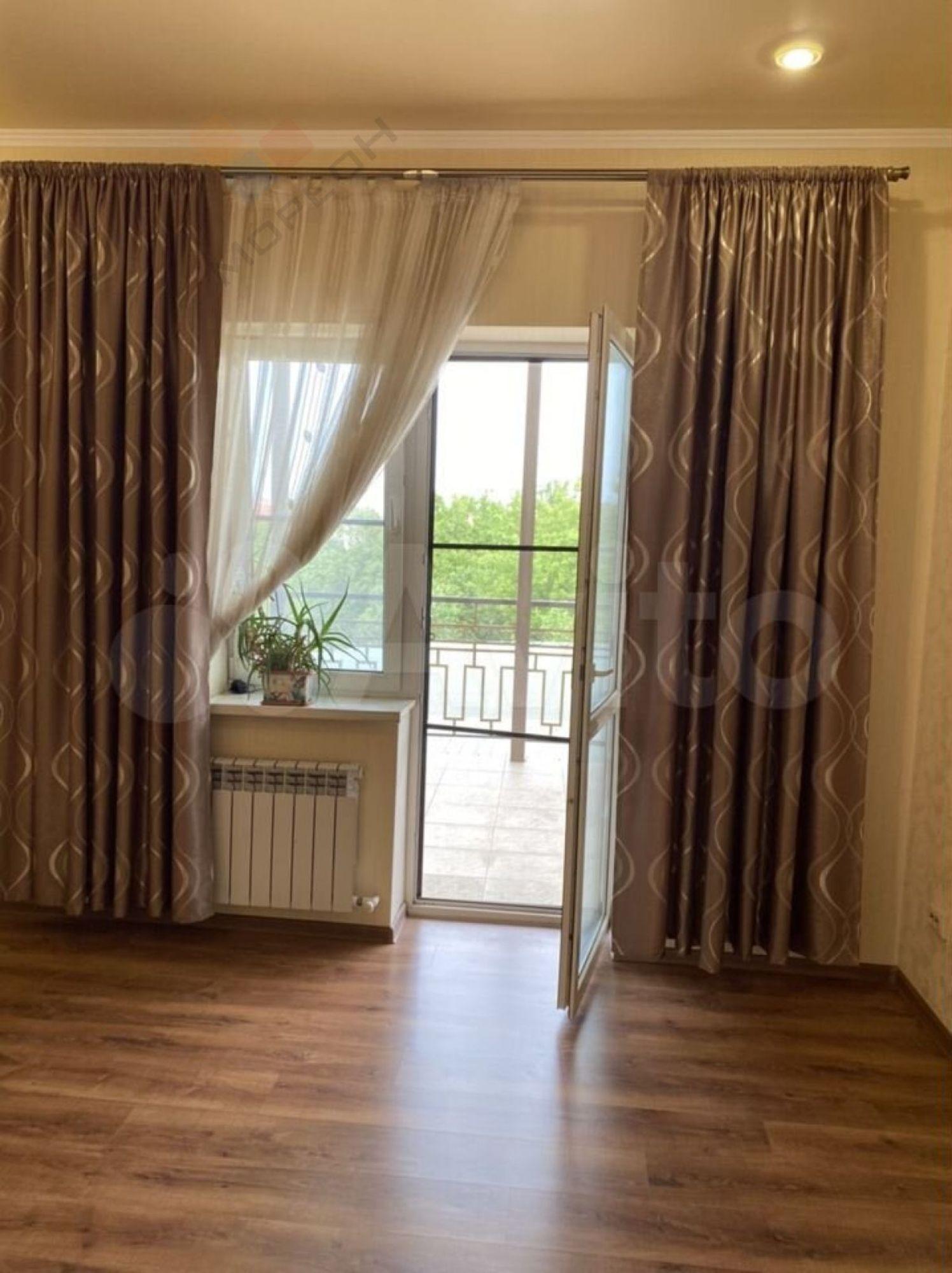 Купить дачу, дом, коттедж за 33 000 000 рублей на Шовгенова ул, 4/1