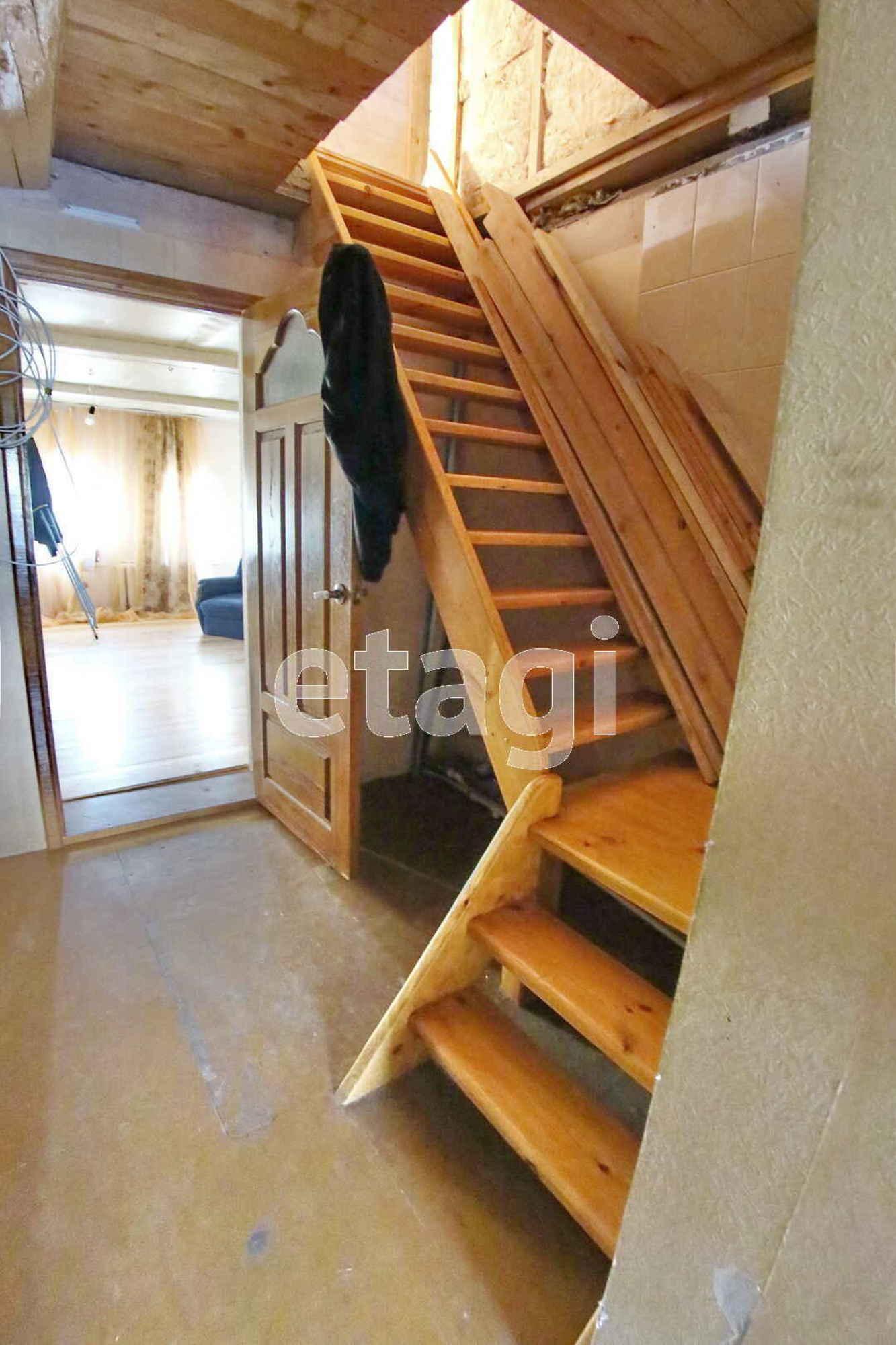 Купить дачу, дом, коттедж за 4 700 000 рублей на Овражный пр., 3