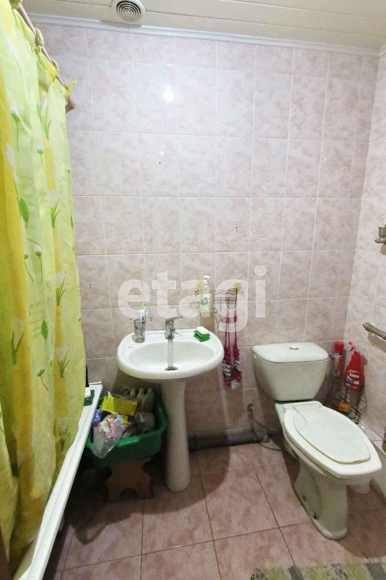 Купить дачу, дом, коттедж за 4 700 000 рублей на Овражный пр., 3