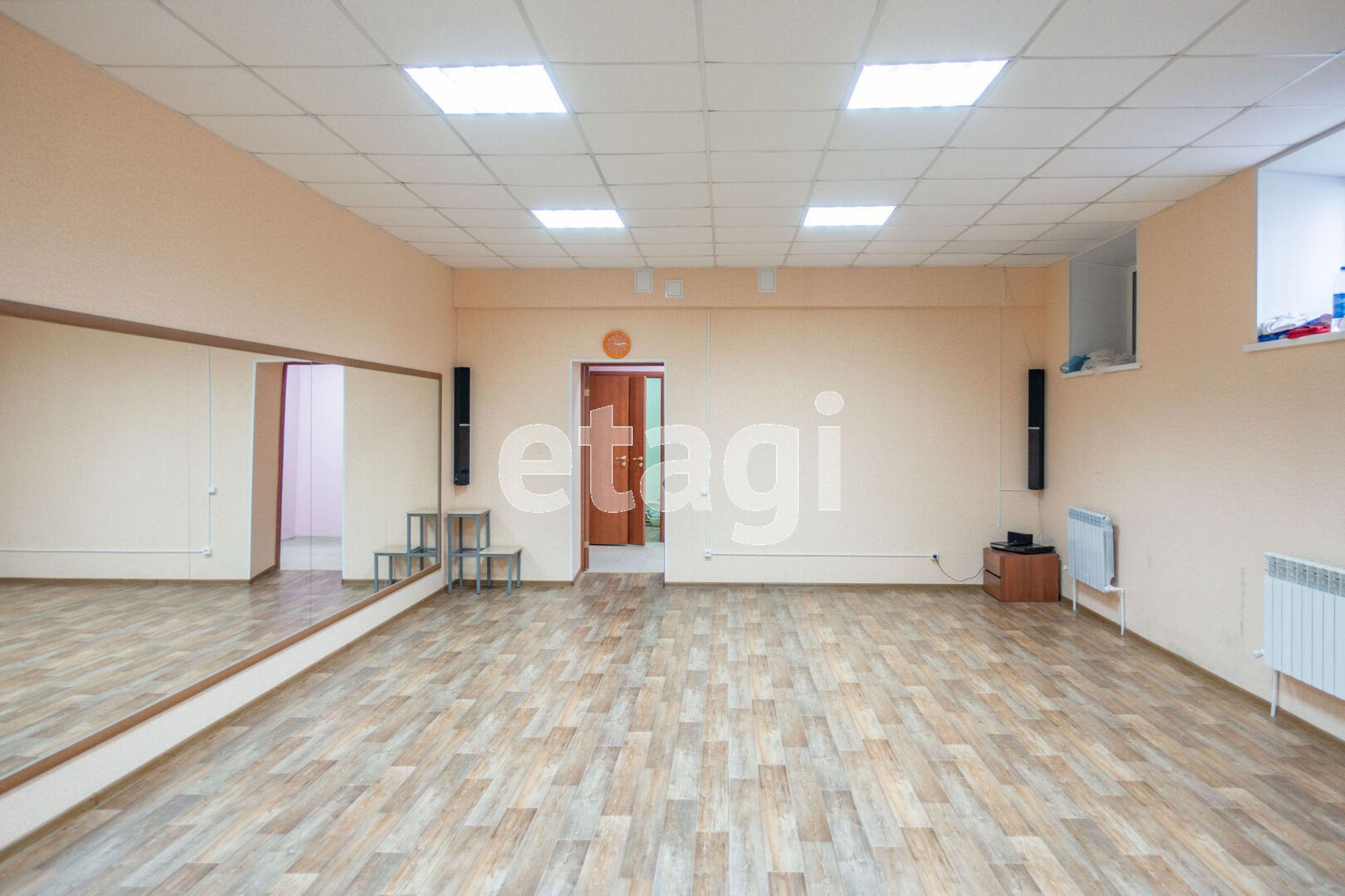 Купить офис, помещение под офис за 6 400 000 рублей на Симановского 84