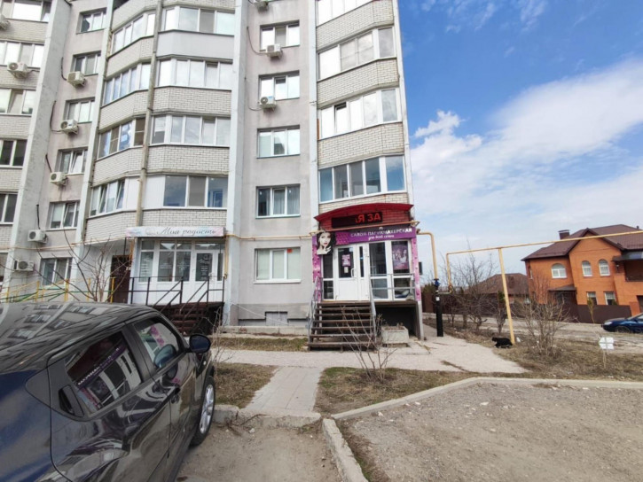 Торговое помещение ул им Исаева Н.В., 9