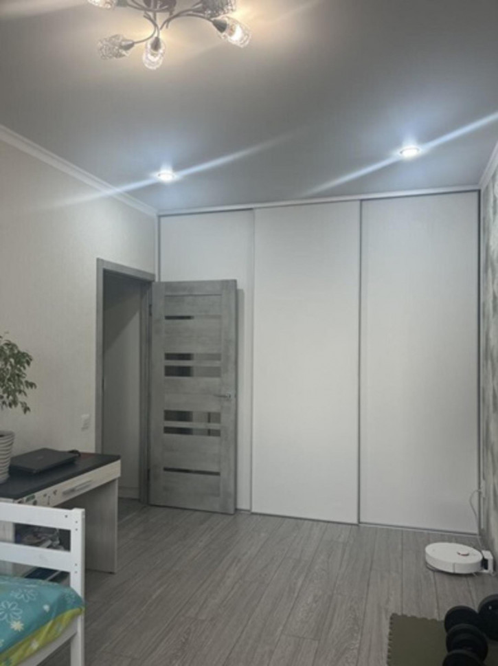 2-комн квартира Комсомольская улица, 101