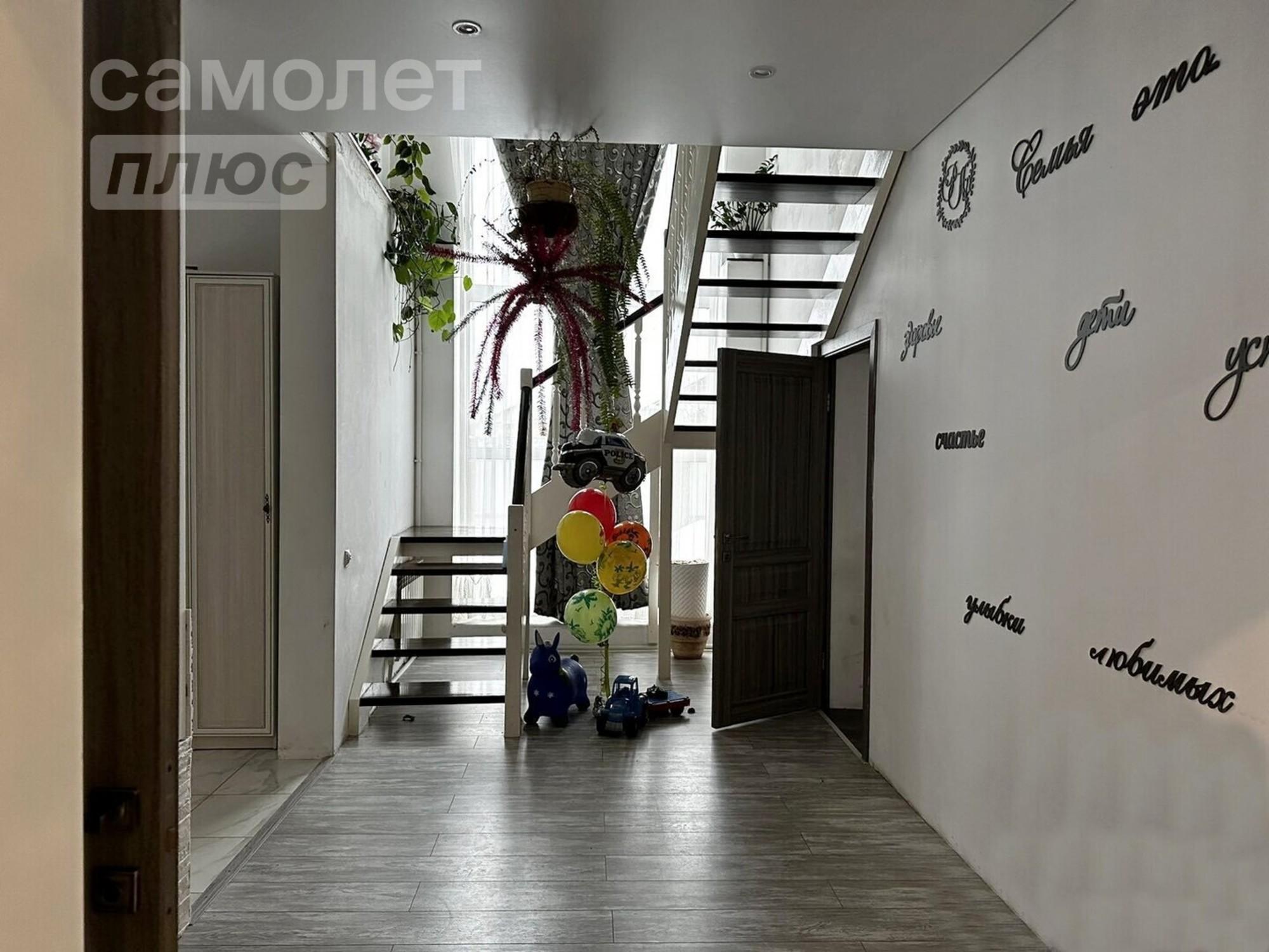 Купить дачу, дом, коттедж за 8 600 000 рублей на ул Полевая