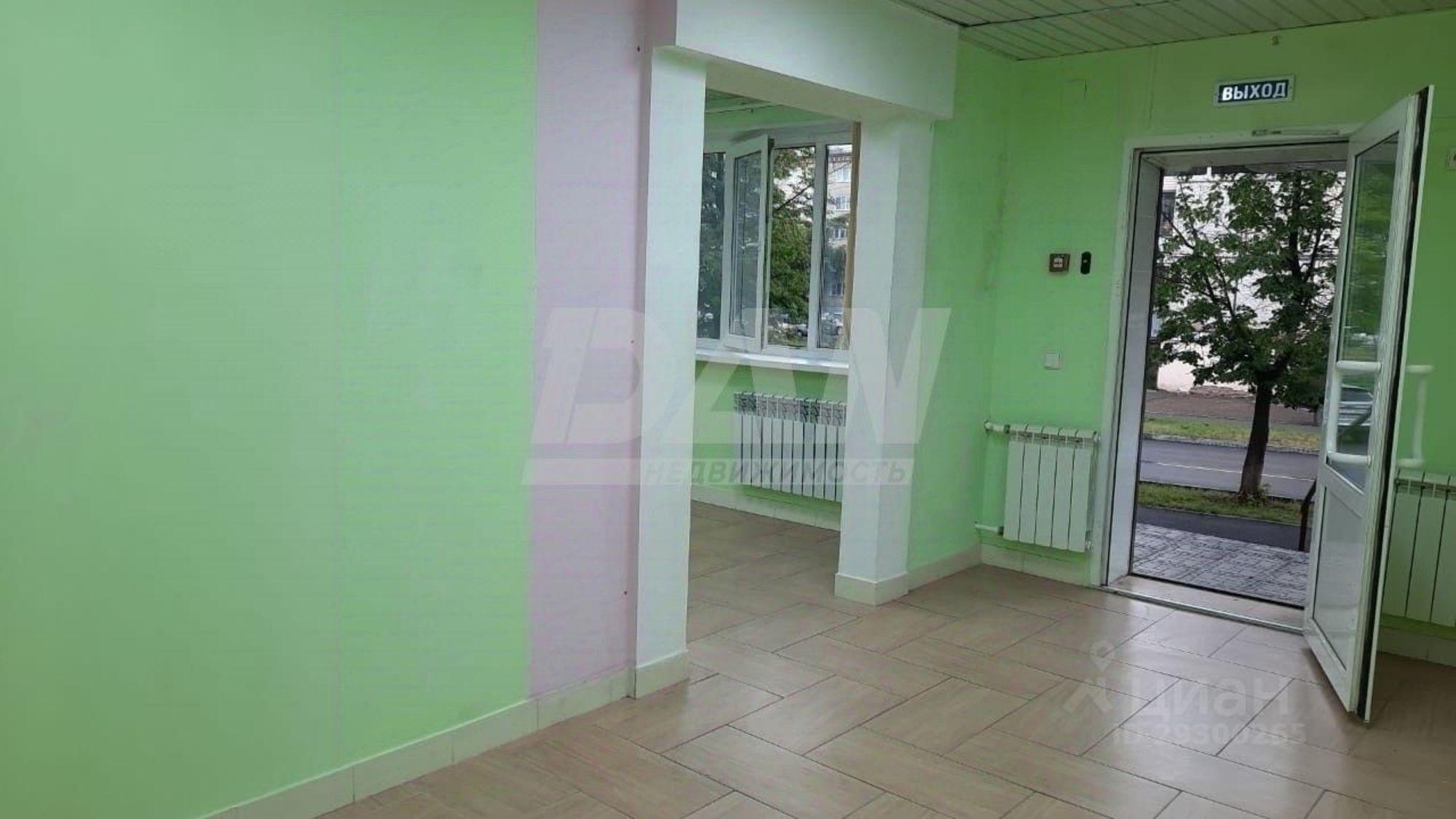 Сдать торговое помещение за 25 000 рублей на улица Ленина, 19