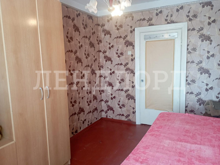 4-комн квартира улица Текучёва, 112