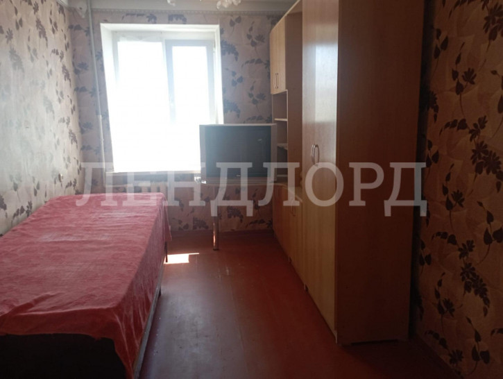 4-комн квартира улица Текучёва, 112