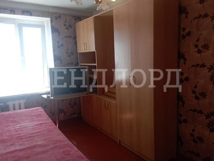 4-комн квартира улица Текучёва, 112