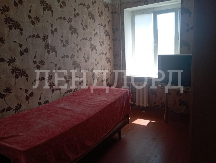 4-комн квартира улица Текучёва, 112
