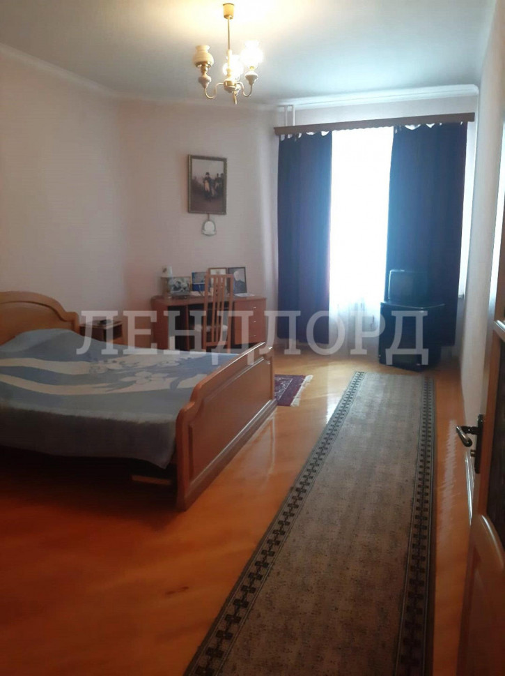 3-комн квартира проспект Соколова, 85/3