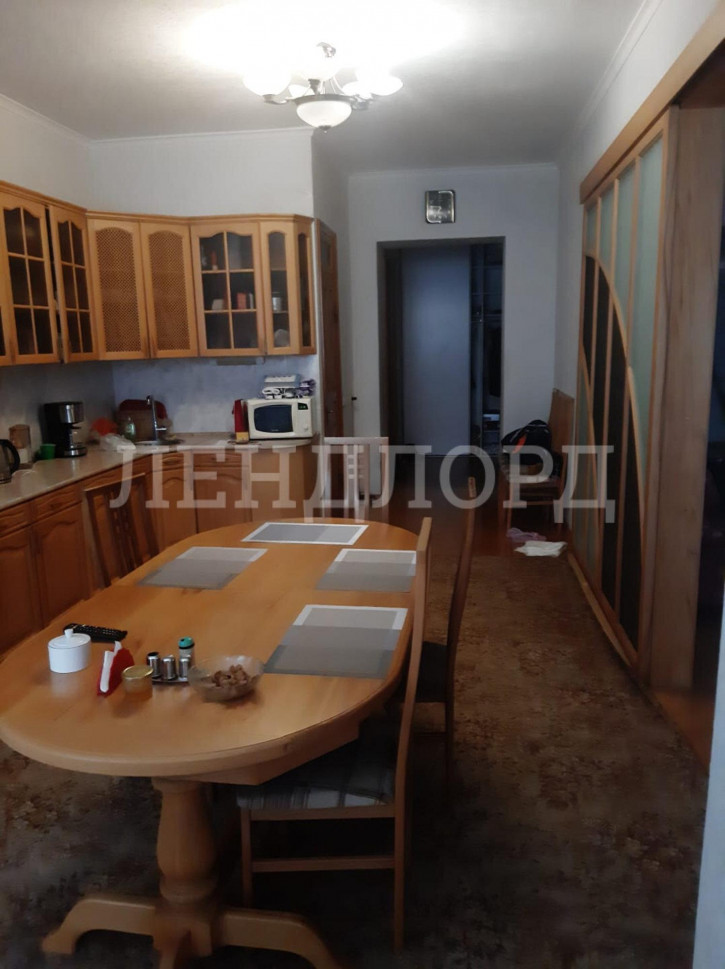 3-комн квартира проспект Соколова, 85/3