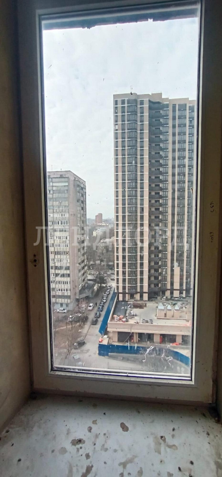 5-комн квартира проспект Соколова, 85/3