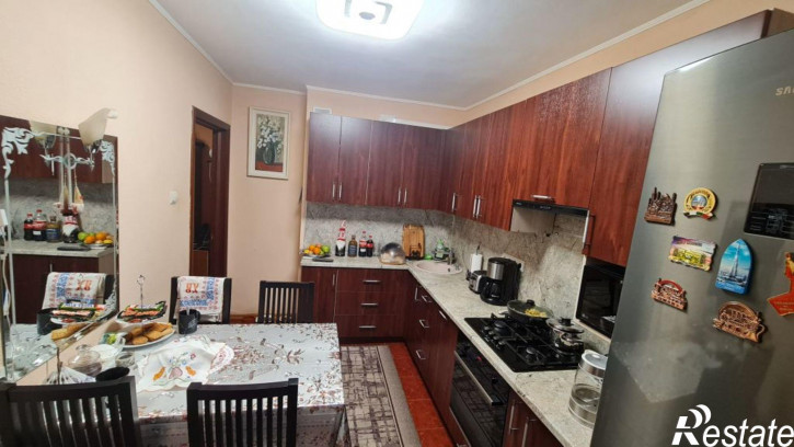 3-комн квартира Ново-Полянская ул, 6