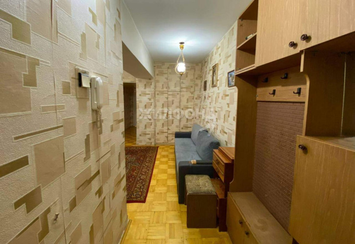 2-комн квартира Чаплыгина улица, д.100