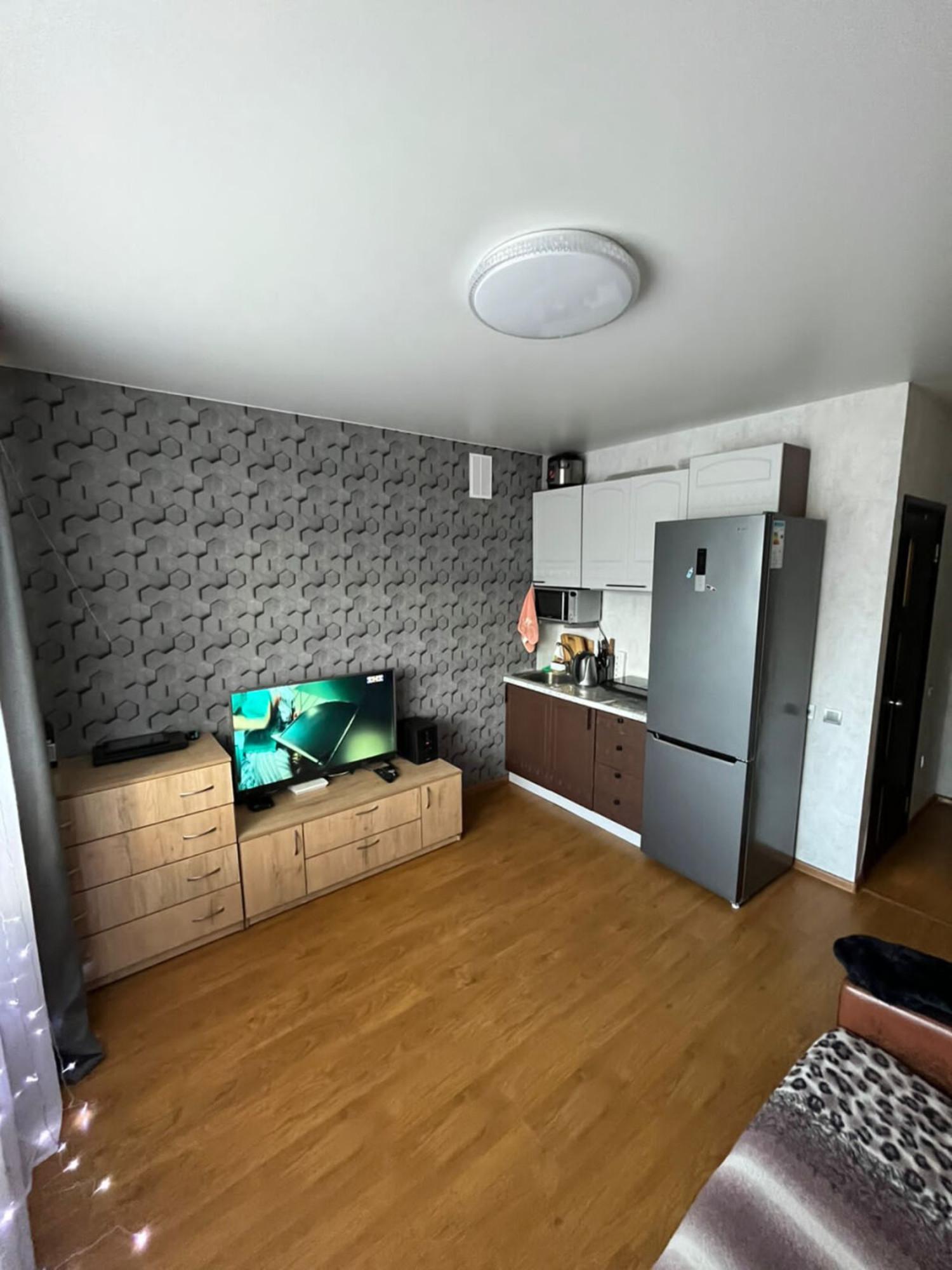 Купить квартиру за 2 550 000 рублей на Кристальная, 5/2