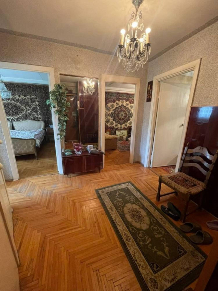 3-комн квартира Зашкольный пер.