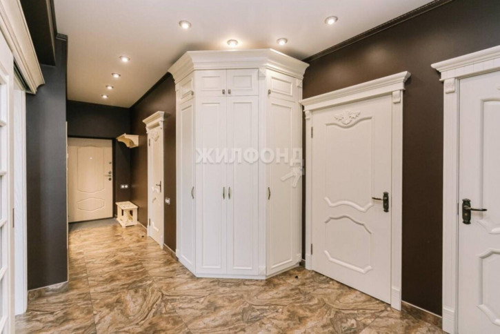 3-комн квартира Галущака, 17