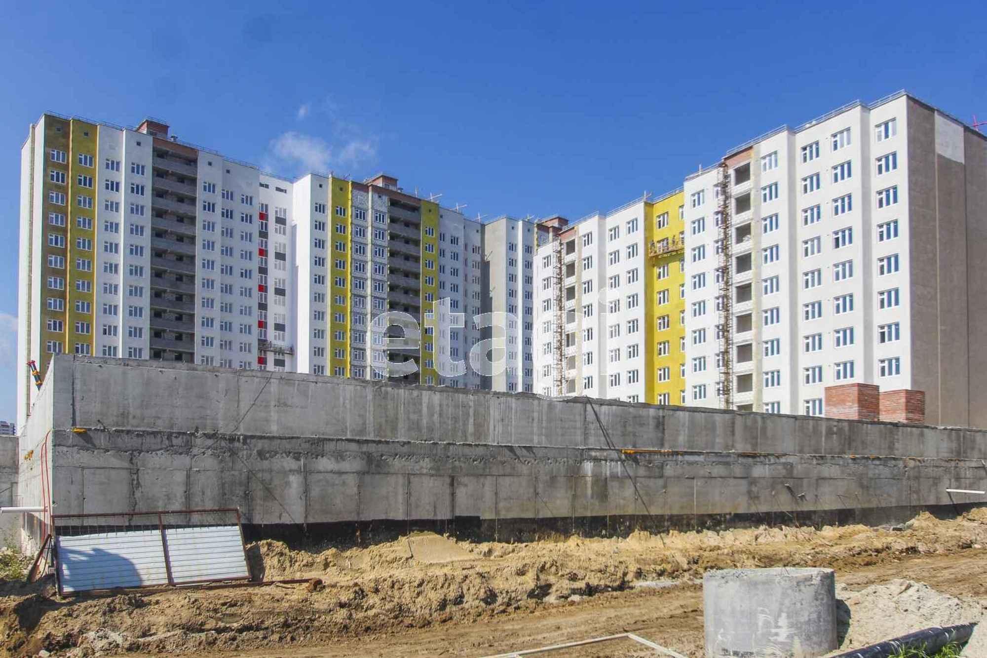 Купить квартиру за 11 000 000 рублей на Заполярная, 13