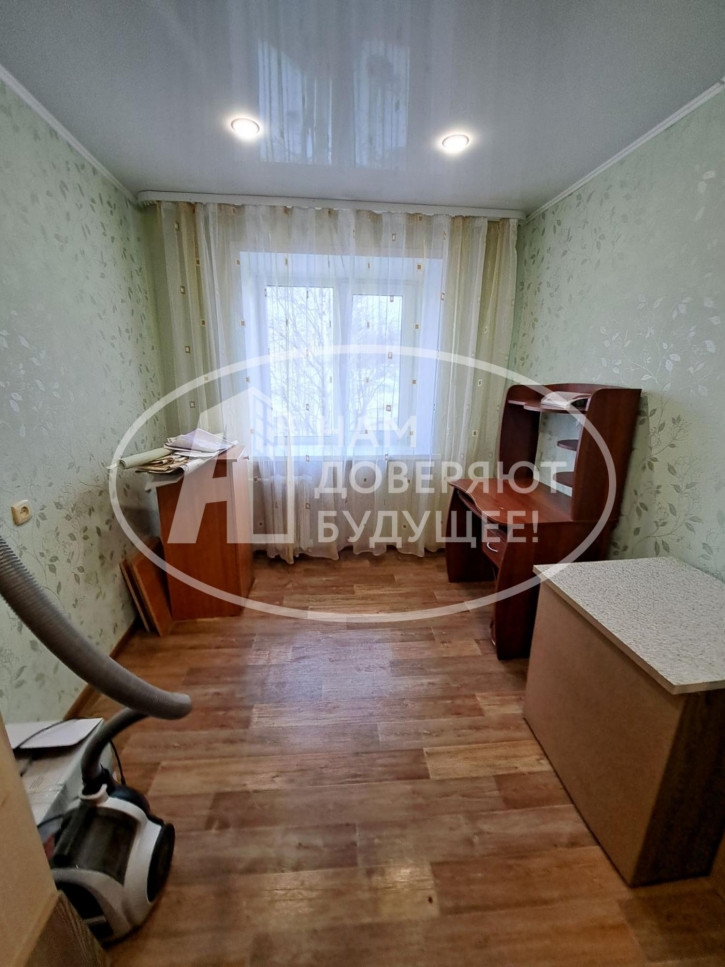 3-комн квартира Октябрьский проспект, 6